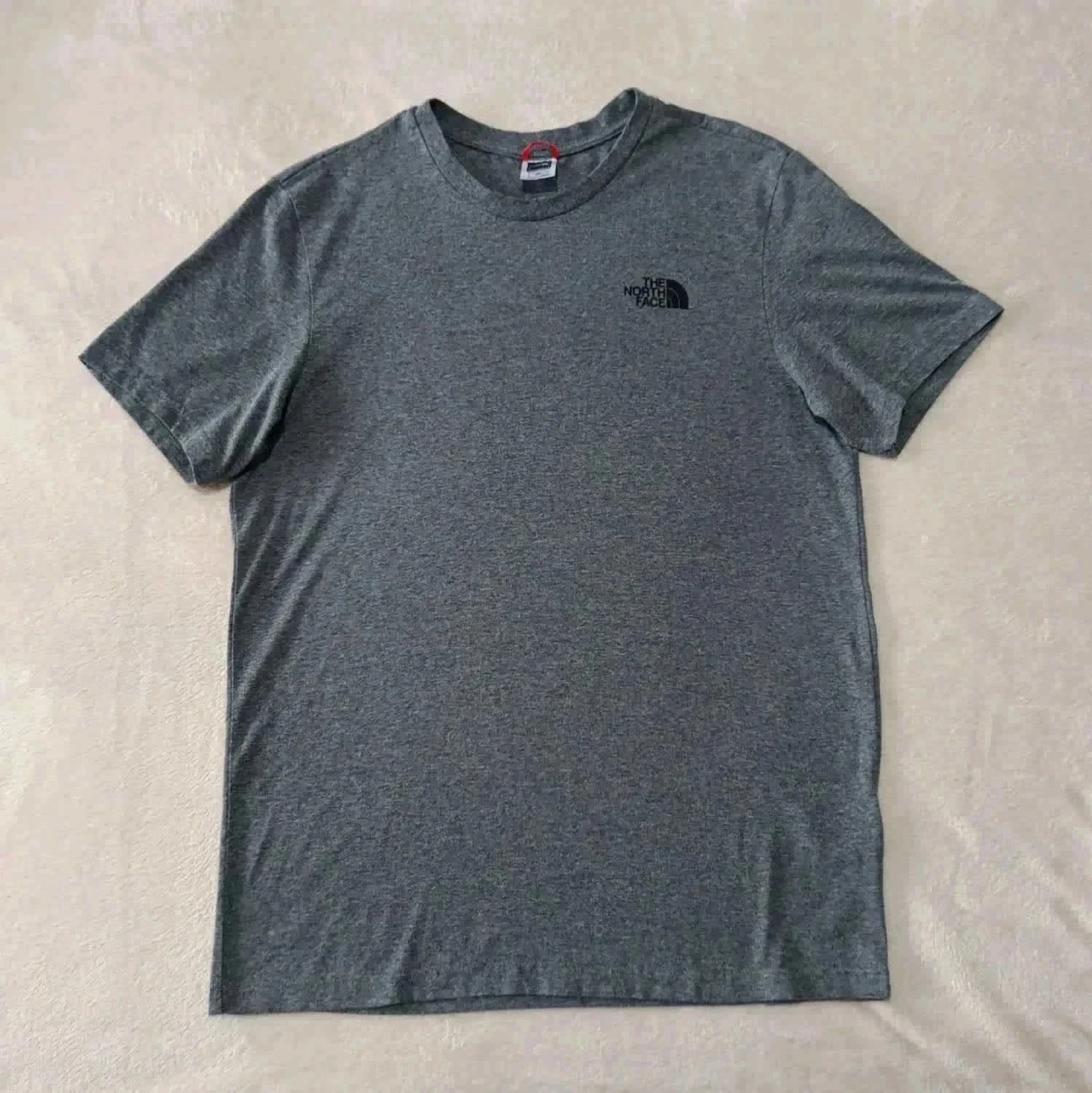 Camiseta The North Face cinza duplo logotipo tamanho M – photo 2